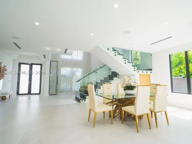 4-bedroom home for rent in Miami - 9330 SW 34th St NA - MondialRealty