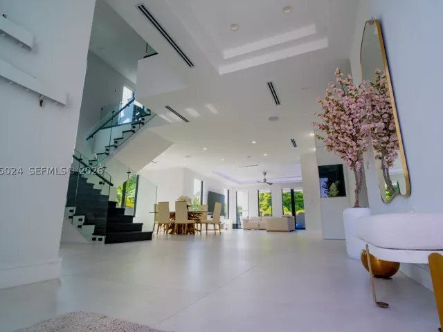 4-bedroom home for rent in Miami - 9330 SW 34th St NA - MondialRealty