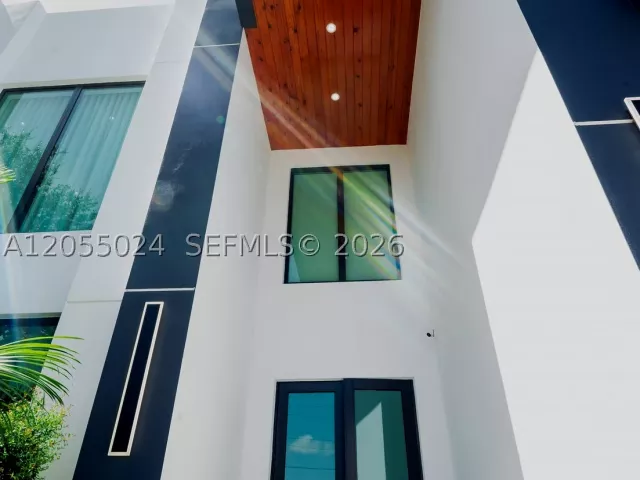4-bedroom home for rent in Miami - 9330 SW 34th St NA - MondialRealty