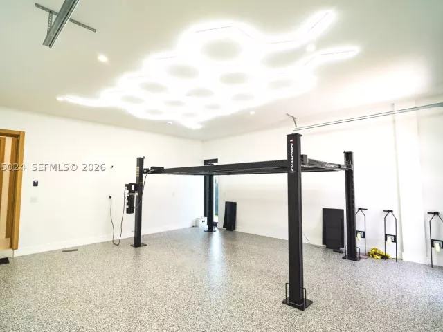 4-bedroom home for rent in Miami - 9330 SW 34th St NA - MondialRealty