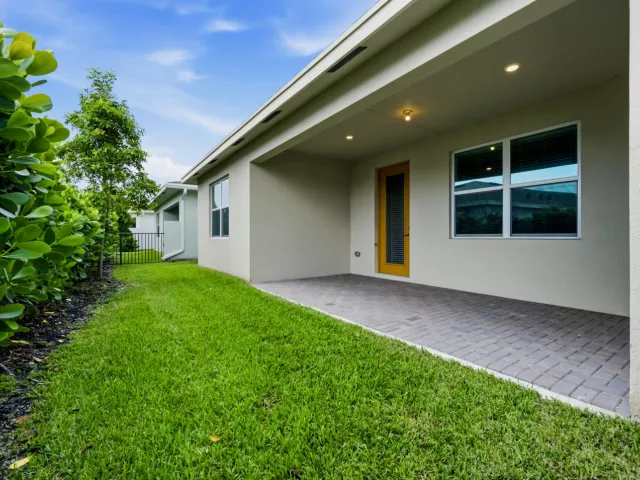 3-bedroom home for sale in Delray Beach - 13456 PURPLE MOUNTAIN Pass - MondialRealty