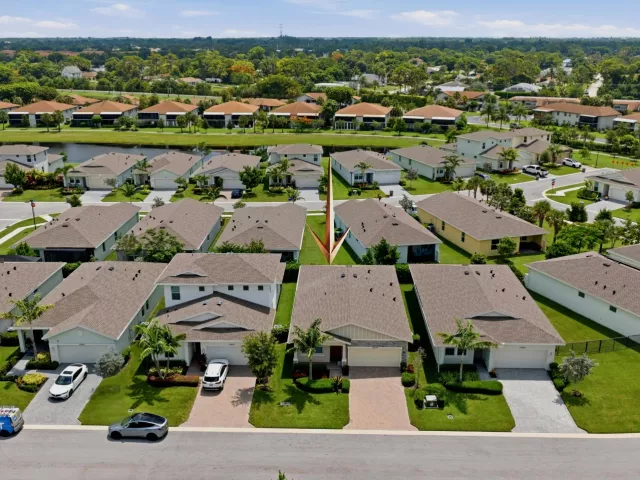 3-bedroom home for sale in Delray Beach - 13456 PURPLE MOUNTAIN Pass - MondialRealty