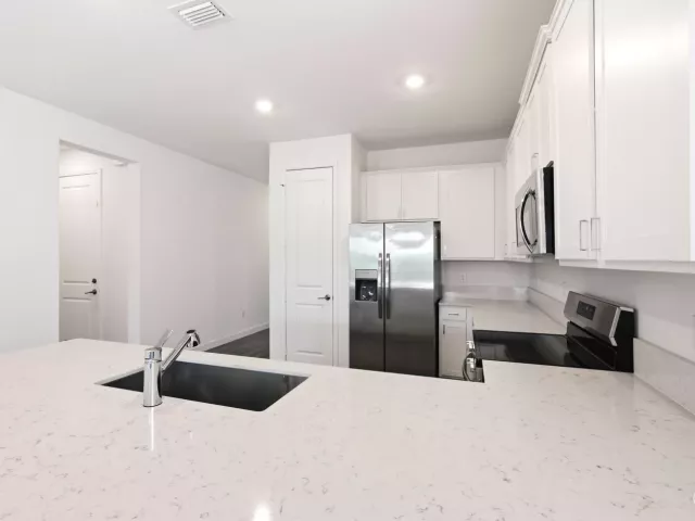 3-bedroom home for sale in Delray Beach - 13456 PURPLE MOUNTAIN Pass - MondialRealty