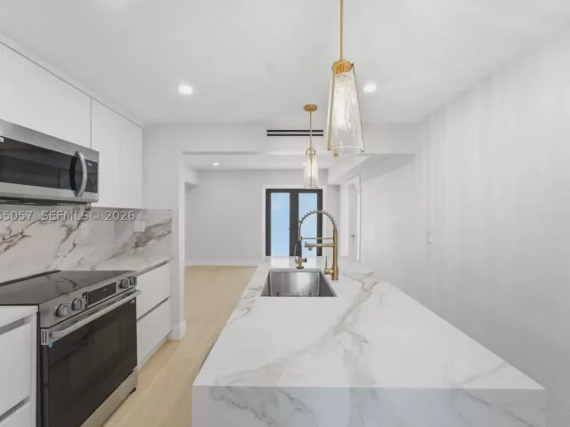 3-bedroom home for sale in Miami - 2315 NW 97th St - MondialRealty