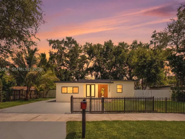 3-bedroom home for sale in Miami - 2315 NW 97th St - MondialRealty