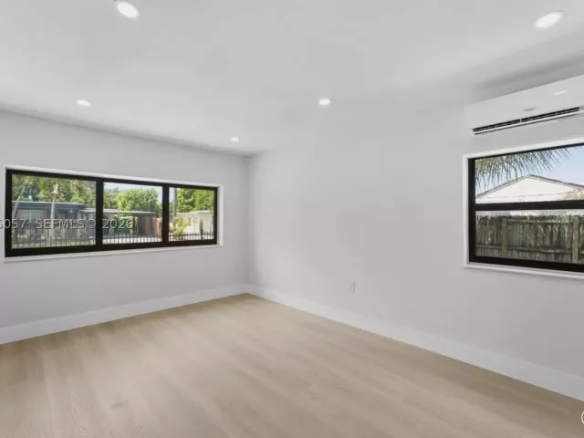 3-bedroom home for sale in Miami - 2315 NW 97th St - MondialRealty