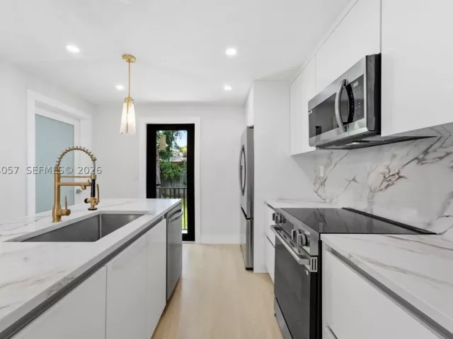 3-bedroom home for sale in Miami - 2315 NW 97th St - MondialRealty