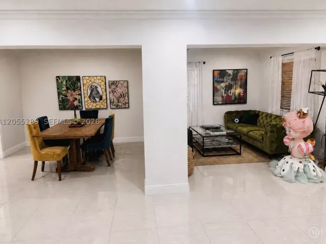 3-bedroom home for sale in Miami - 11220 SW 47th Ter - MondialRealty