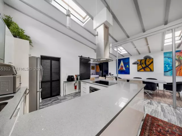 4-bedroom home for sale in Miami - 910 NE 81st St - MondialRealty