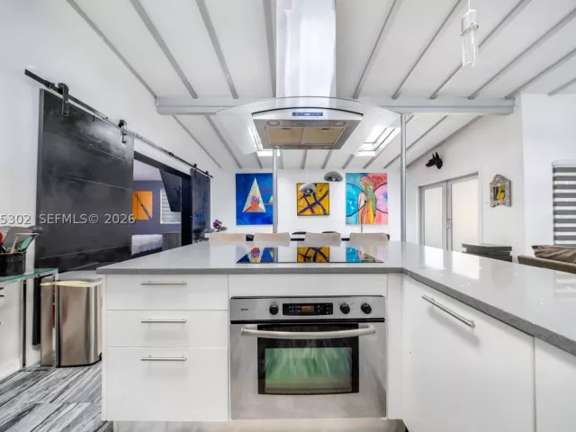 4-bedroom home for sale in Miami - 910 NE 81st St - MondialRealty
