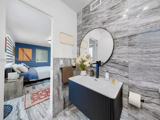 4-bedroom home for sale in Miami - 910 NE 81st St - MondialRealty