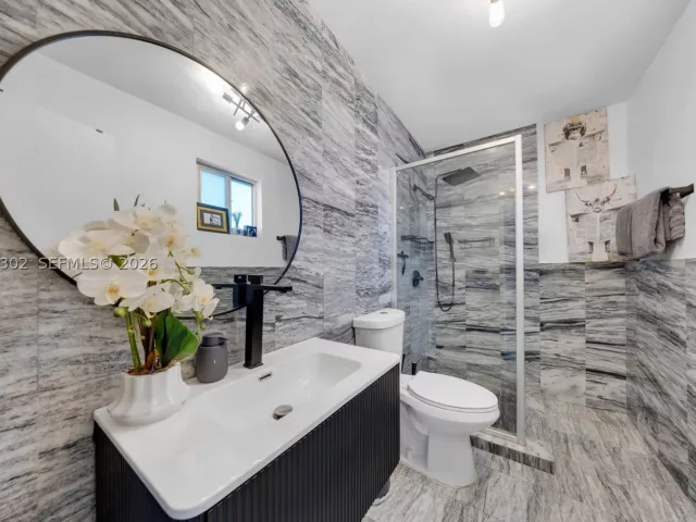 4-bedroom home for sale in Miami - 910 NE 81st St - MondialRealty