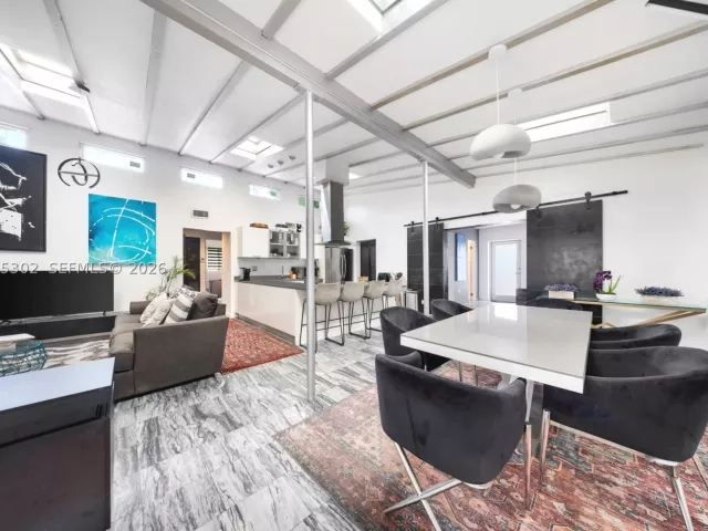 4-bedroom home for sale in Miami - 910 NE 81st St - MondialRealty