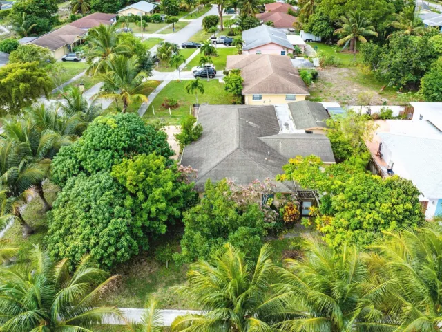 3-bedroom home for sale in Delray Beach - 2655 Dorson Way - MondialRealty