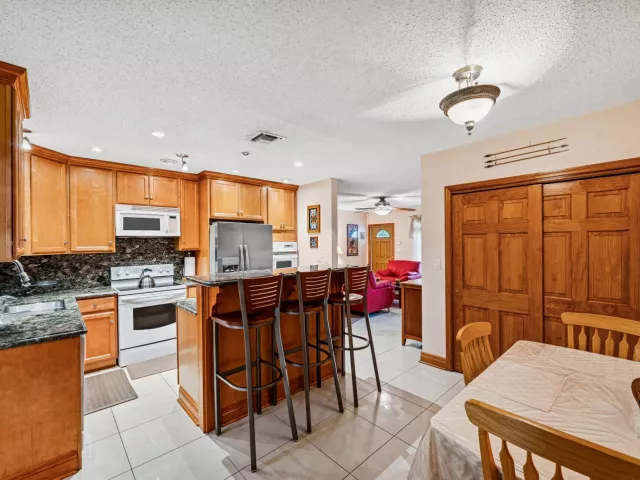 3-bedroom home for sale in Delray Beach - 2655 Dorson Way - MondialRealty