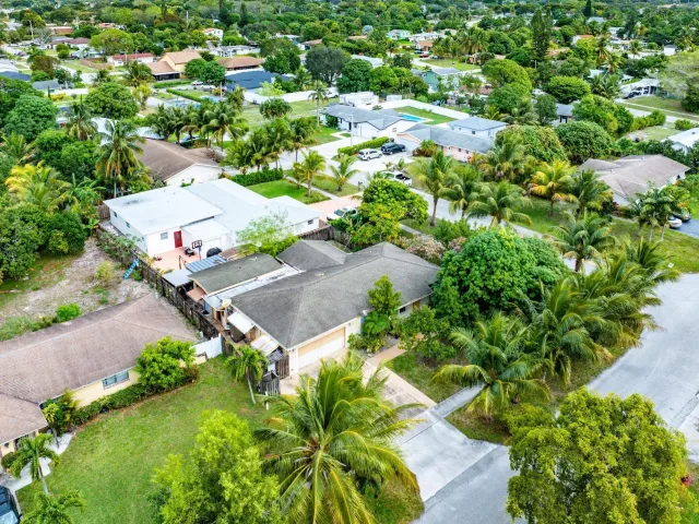 3-bedroom home for sale in Delray Beach - 2655 Dorson Way - MondialRealty