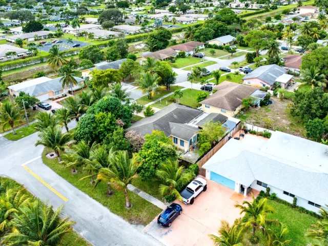 3-bedroom home for sale in Delray Beach - 2655 Dorson Way - MondialRealty