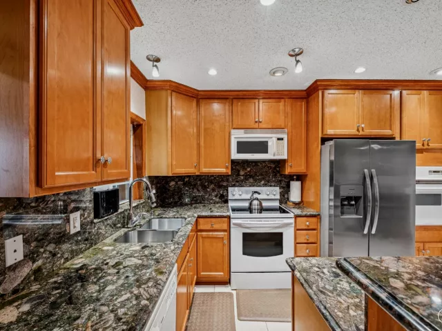 3-bedroom home for sale in Delray Beach - 2655 Dorson Way - MondialRealty