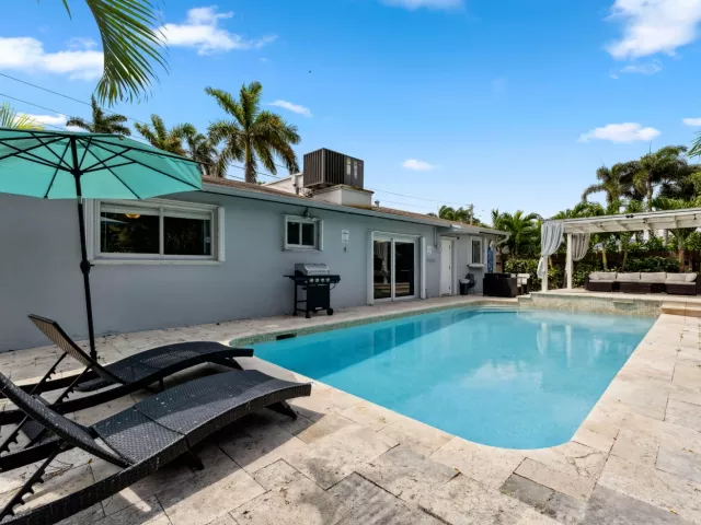 4-bedroom home for rent in Hollywood - 1243 GARFIELD Street - MondialRealty