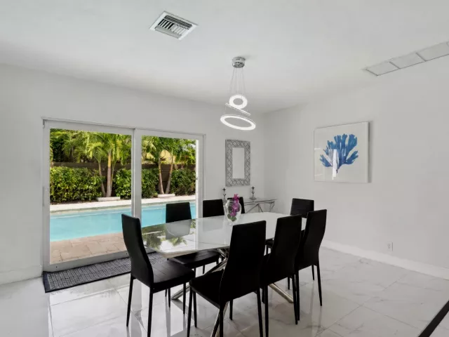 4-bedroom home for rent in Hollywood - 1243 GARFIELD Street - MondialRealty