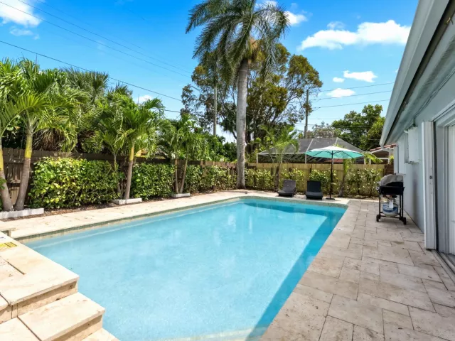 4-bedroom home for rent in Hollywood - 1243 GARFIELD Street - MondialRealty
