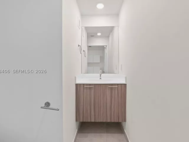 3-bedroom home for rent in Doral - 4746 NW 83rd Pkwy - MondialRealty