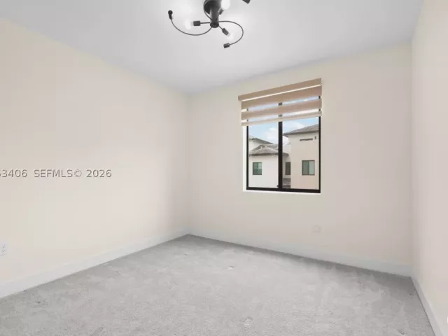 3-bedroom home for rent in Doral - 4746 NW 83rd Pkwy - MondialRealty