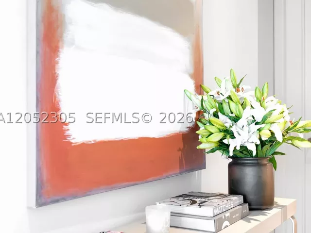 5-bedroom condo for rent in Miami Beach - 500 Alton PH4701 - MondialRealty