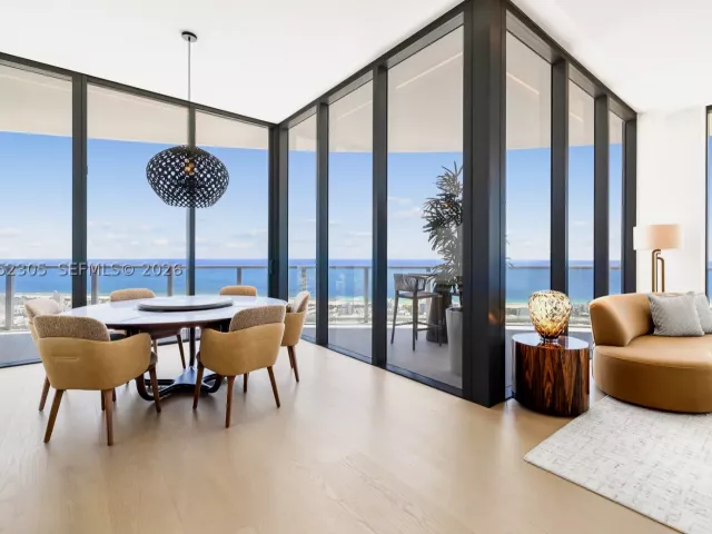 5-bedroom condo for rent in Miami Beach - 500 Alton PH4701 - MondialRealty