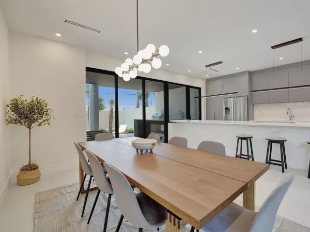 3-bedroom home for rent in Fort Lauderdale - 1527 NE 15TH Avenue - MondialRealty