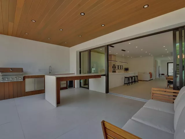 3-bedroom home for rent in Fort Lauderdale - 1527 NE 15TH Avenue - MondialRealty