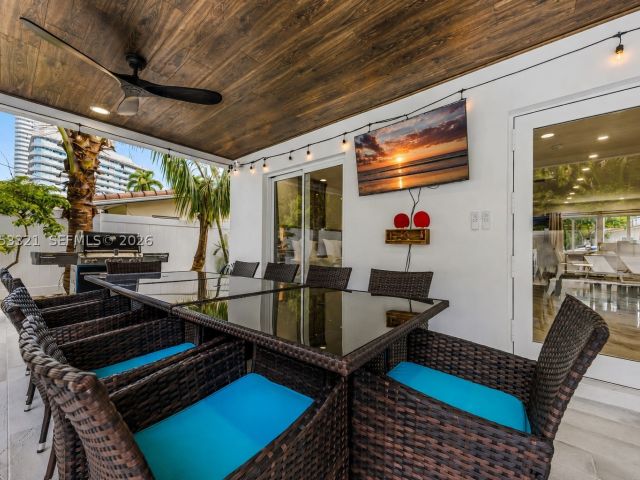 5-bedroom home for rent in Lauderdale By The Sea - 3261 Seaward Dr 3261 - MondialRealty