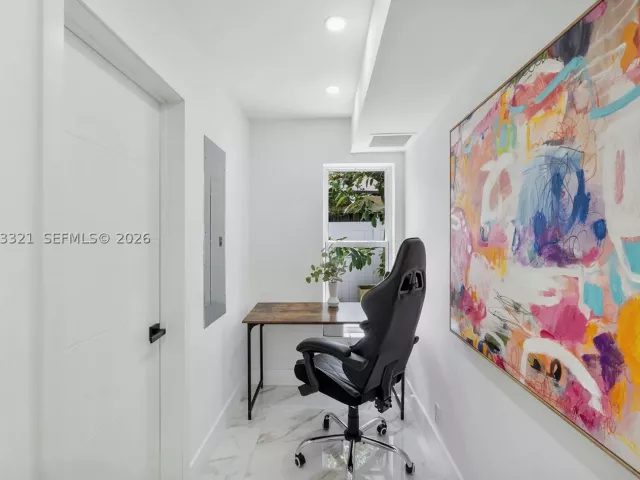 5-bedroom home for rent in Lauderdale By The Sea - 3261 Seaward Dr 3261 - MondialRealty