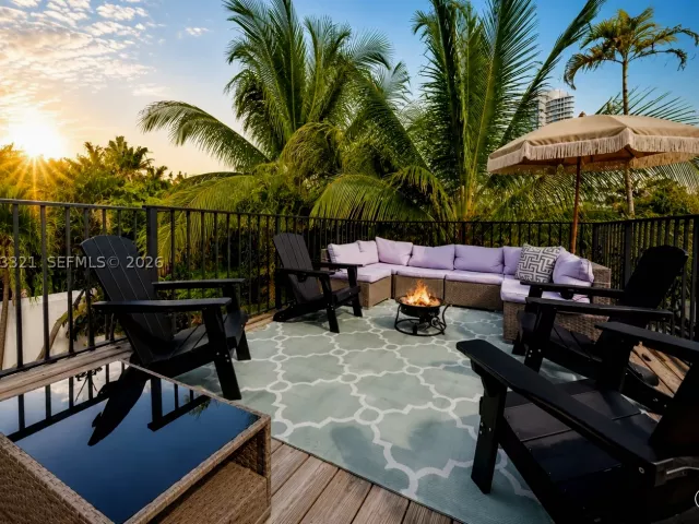 5-bedroom home for rent in Lauderdale By The Sea - 3261 Seaward Dr 3261 - MondialRealty
