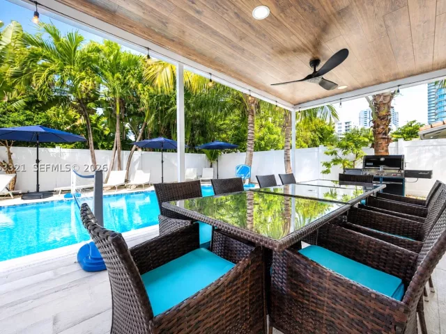5-bedroom home for rent in Lauderdale By The Sea - 3261 Seaward Dr 3261 - MondialRealty