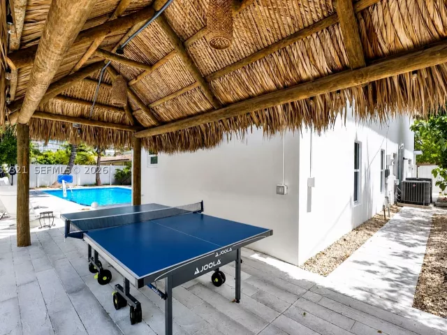 5-bedroom home for rent in Lauderdale By The Sea - 3261 Seaward Dr 3261 - MondialRealty