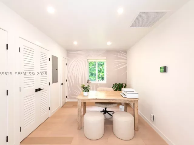 3-bedroom home for sale in Miami - 4155 Pamona Ave - MondialRealty
