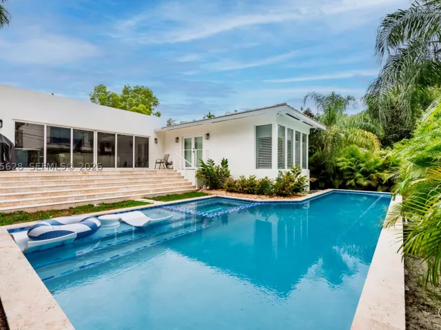 3-bedroom home for sale in Miami - 4155 Pamona Ave - MondialRealty