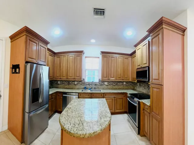 3-bedroom home for sale in Boca Raton - 8296 NW 9th Avenue - MondialRealty
