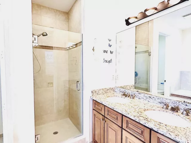 3-bedroom home for sale in Boca Raton - 8296 NW 9th Avenue - MondialRealty