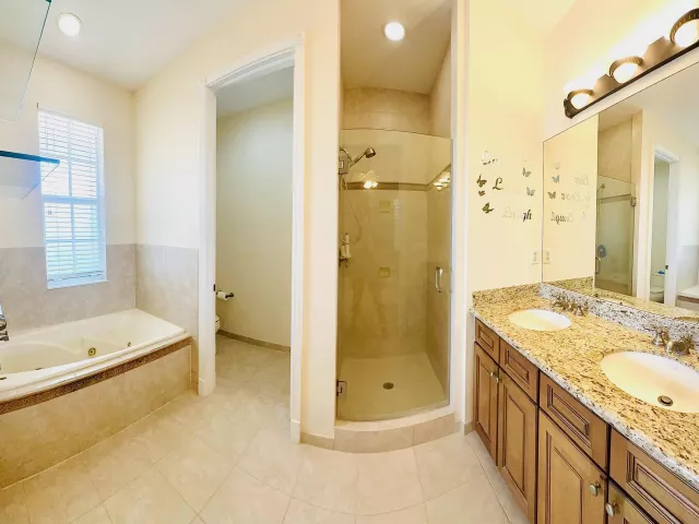 3-bedroom home for sale in Boca Raton - 8296 NW 9th Avenue - MondialRealty