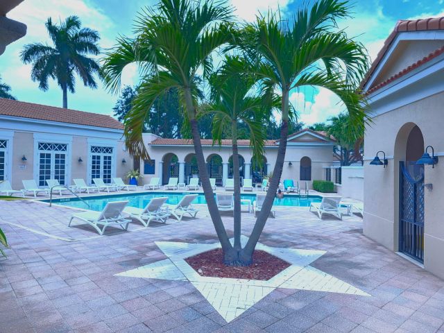 3-bedroom home for sale in Boca Raton - 8296 NW 9th Avenue - MondialRealty