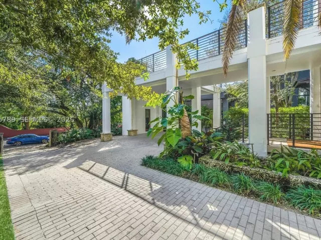 4-bedroom home for sale in Miami -  - MondialRealty