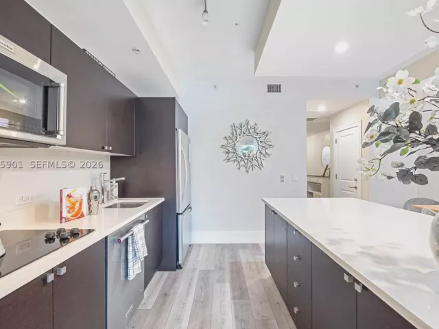 3-bedroom home for rent in Doral - 5300 NW 87th Ave 612 - MondialRealty