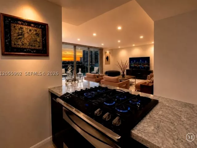 2-bedroom condo for rent in Hallandale Beach - 2030 S Ocean Dr 506 - MondialRealty