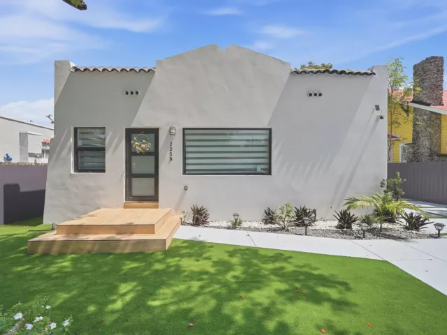 5-bedroom home for sale in Miami - 2239 SW 10TH Street - MondialRealty
