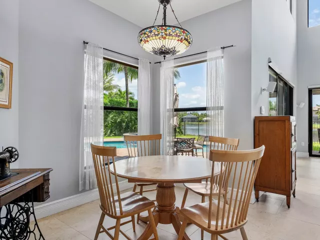 5-bedroom home for sale in Delray Beach - 16884 Strasbourg Lane - MondialRealty