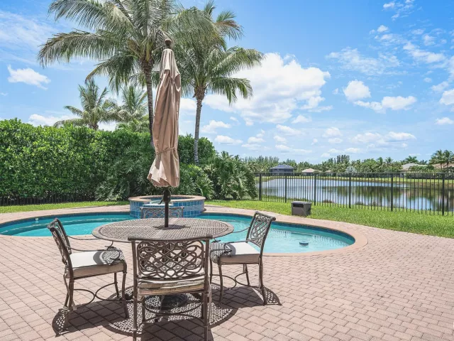 5-bedroom home for sale in Delray Beach - 16884 Strasbourg Lane - MondialRealty