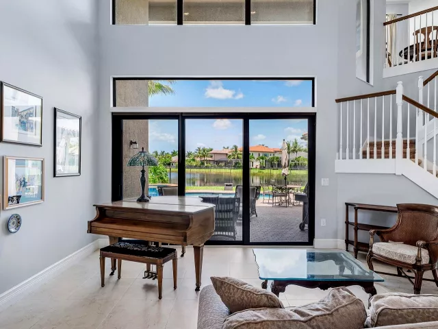 5-bedroom home for sale in Delray Beach - 16884 Strasbourg Lane - MondialRealty