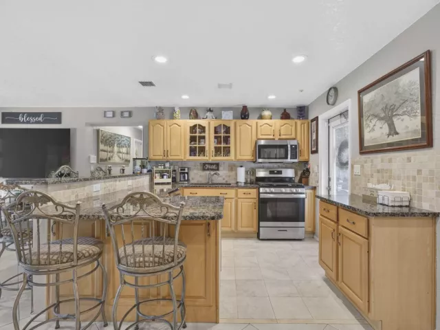 3-bedroom home for sale in West Palm Beach - 240 GREGORY Road - MondialRealty